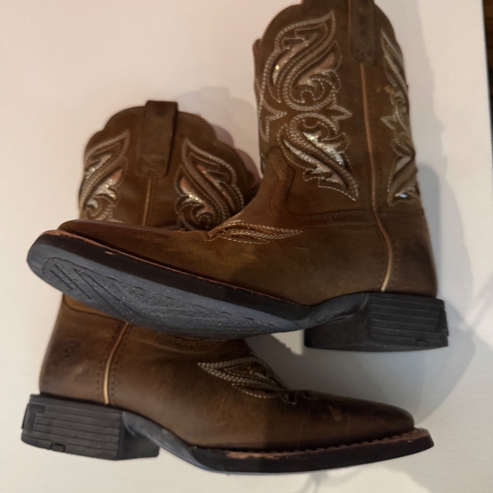 Girls Ariat Western Boots - Picture 2 of 7